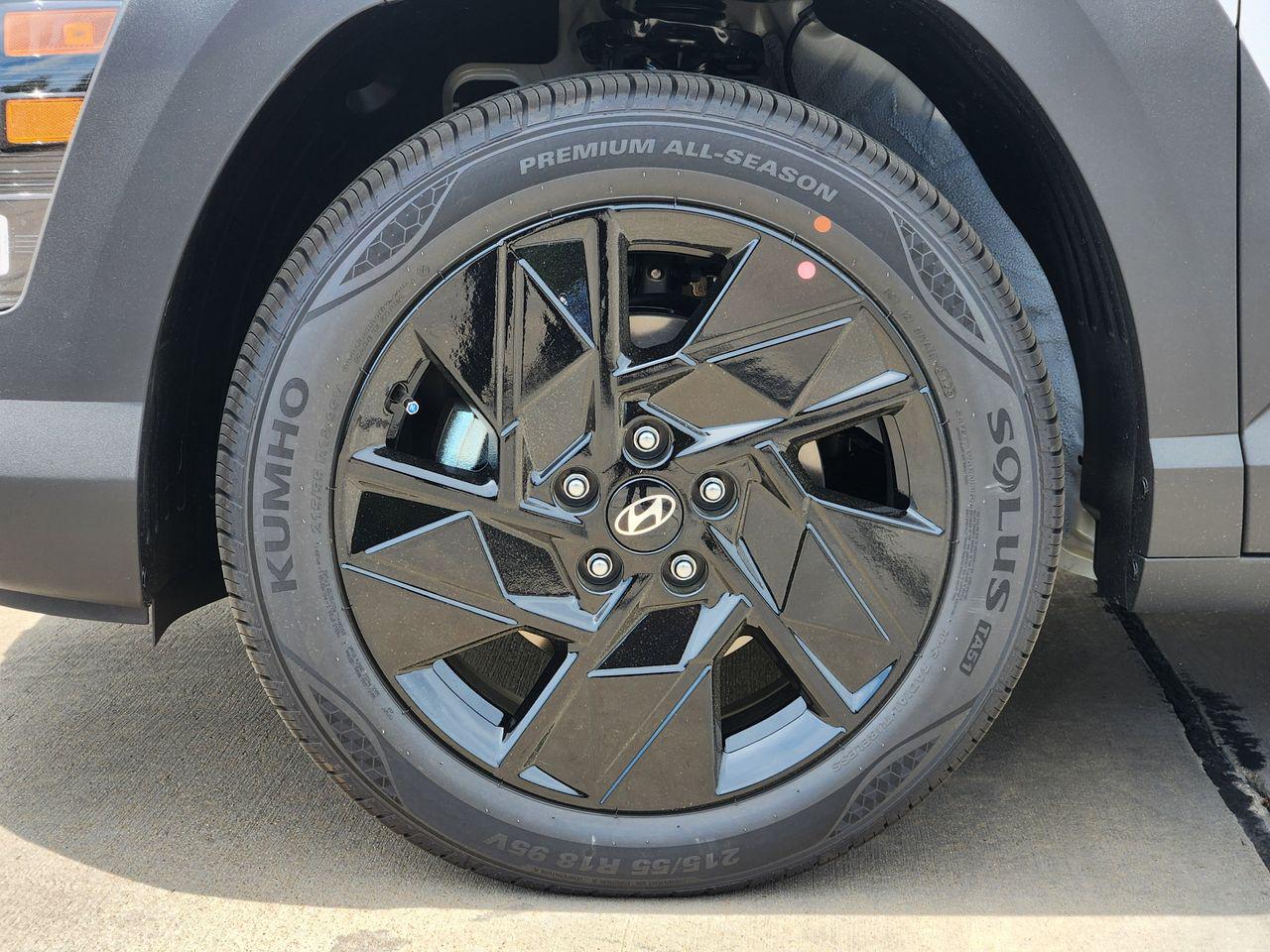 New 2026 SAW White Hyundai SEL Sport FWD image 9