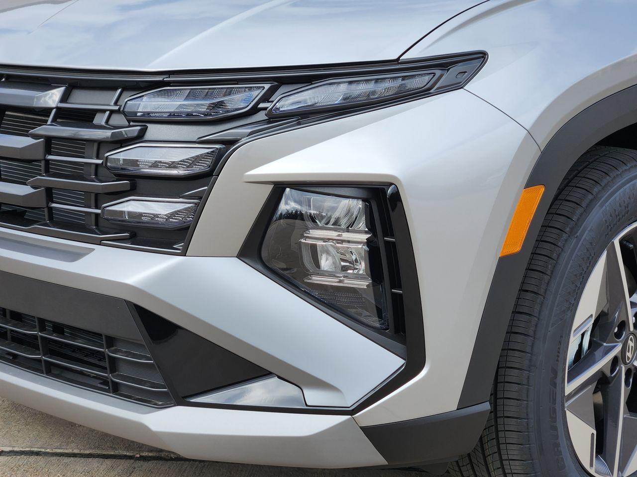 New 2026 R2T Silver Hyundai SEL FWD image 6