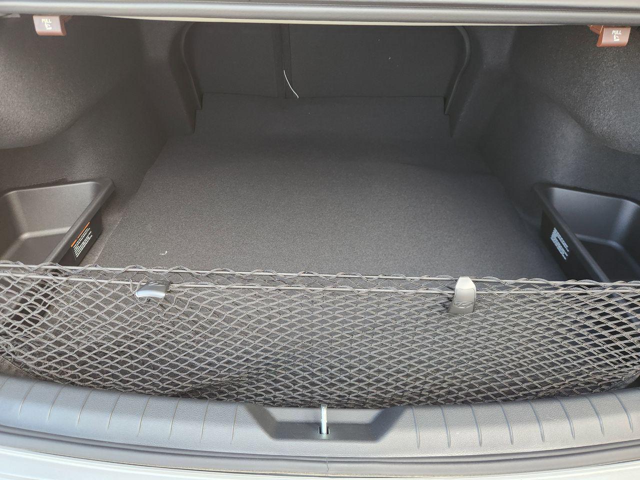 New 2026 T4A Silver Hyundai SEL Sport image 30