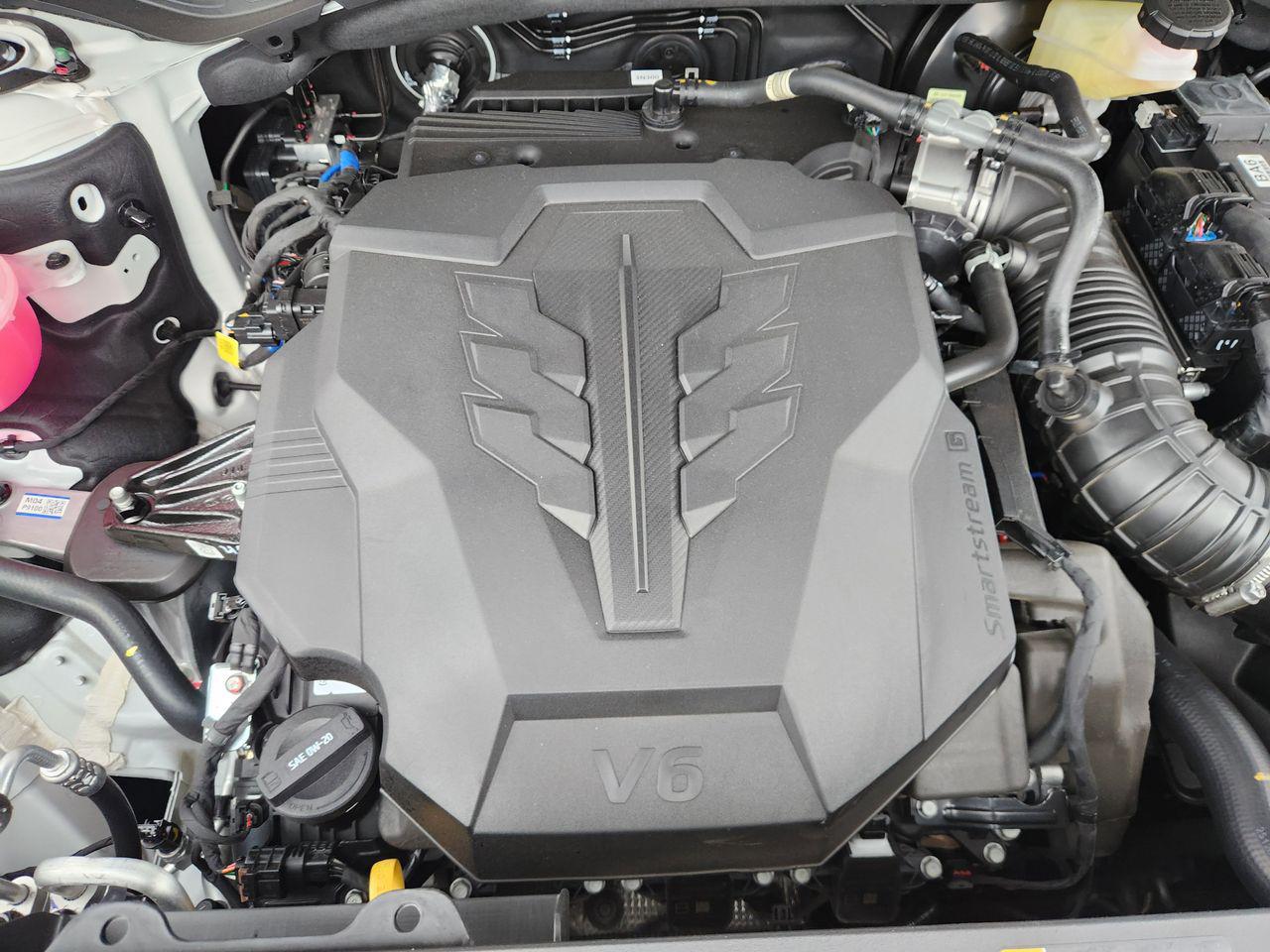 New 2026 WC9 White Hyundai SEL FWD image 30