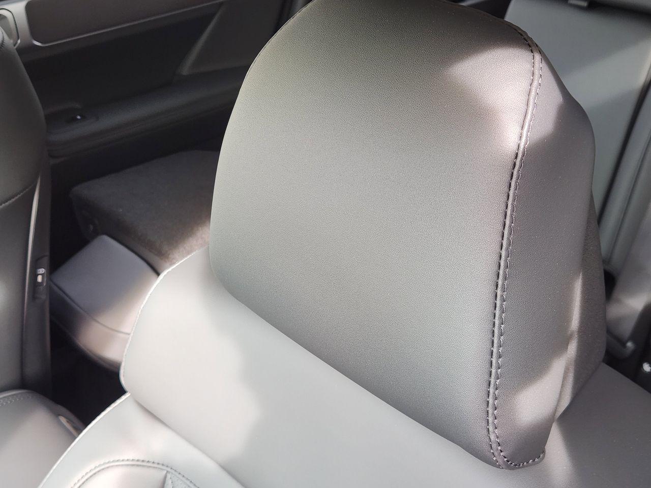 New 2026 W6H White Hyundai SEL FWD image 10