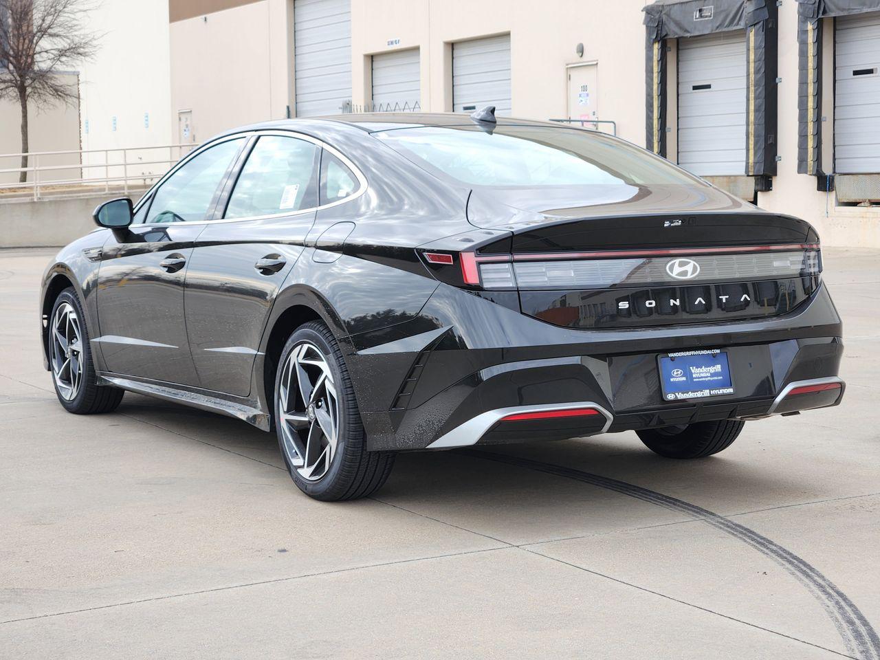 New 2026 A2B Black Hyundai SEL Sport image 3