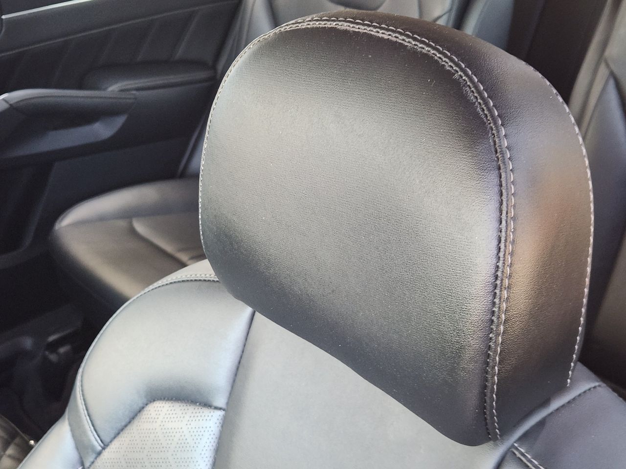 Used 2022 Wolf Gray Kia SX image 10