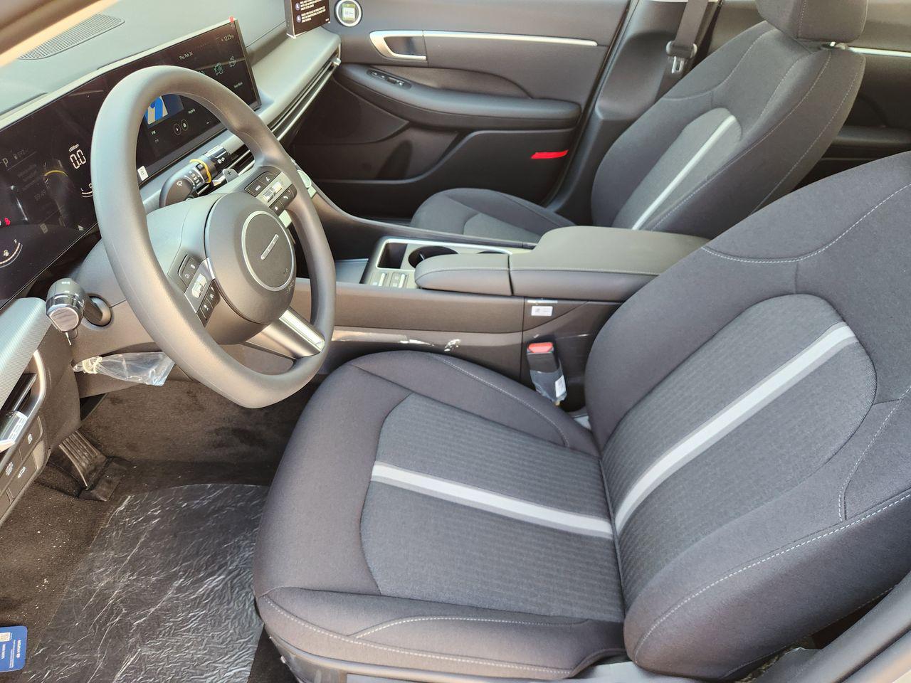 New 2026 T4A Silver Hyundai Blue image 10