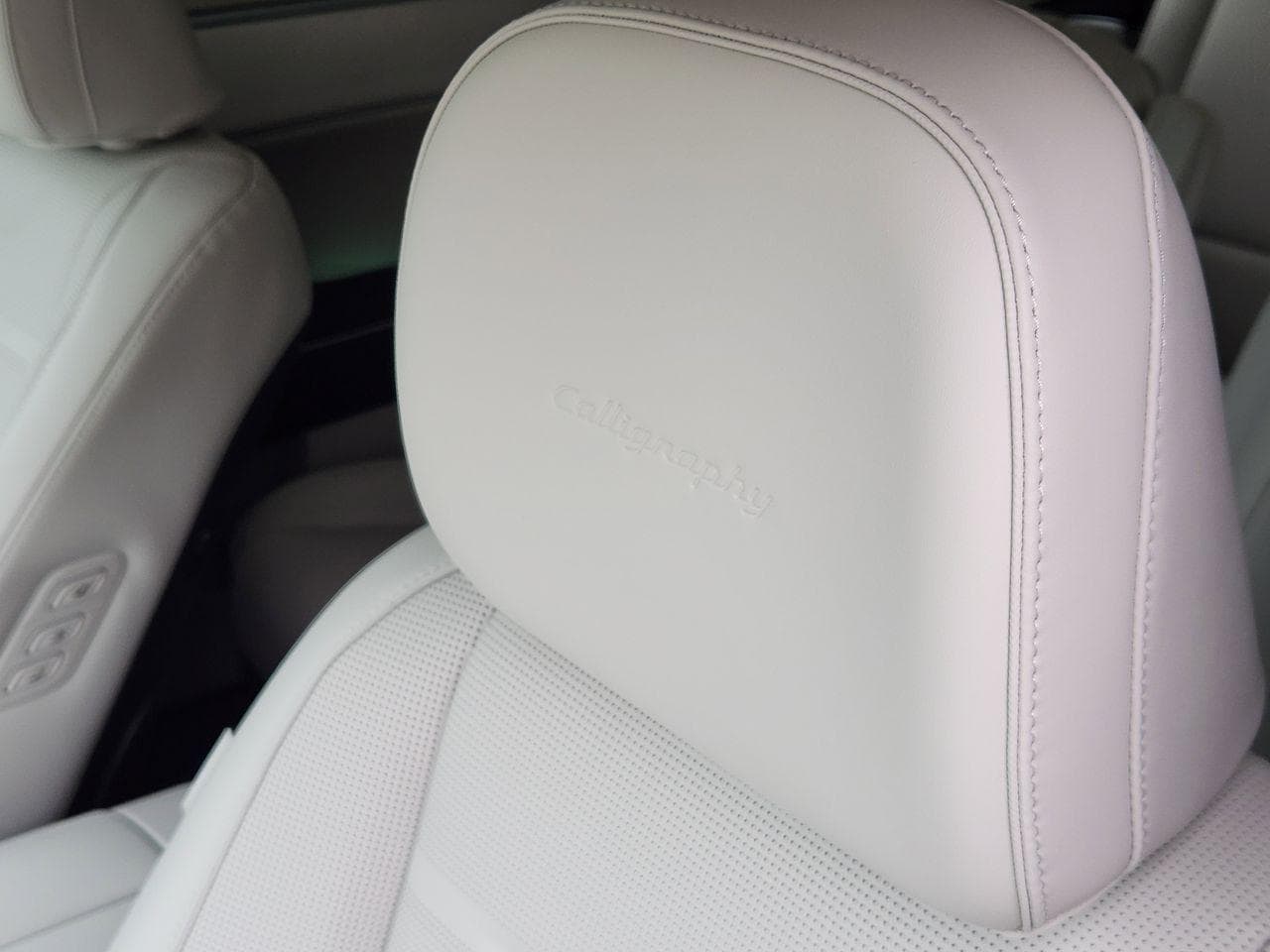 New 2026 Abyss Black Pearl Hyundai Calligraphy image 12