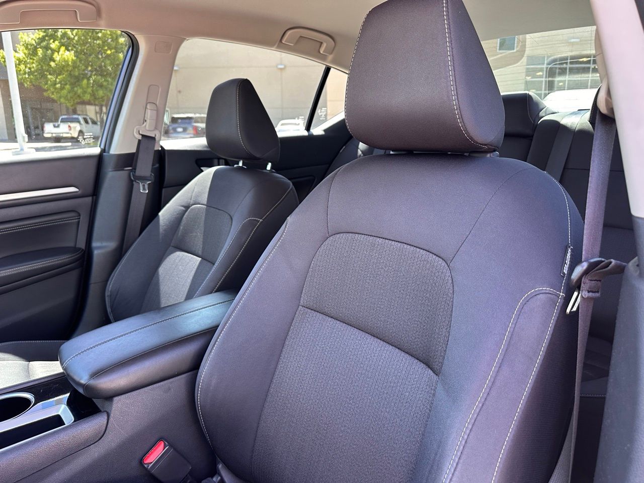 Used 2021 Gun Metallic Nissan 2.5 SV image 17