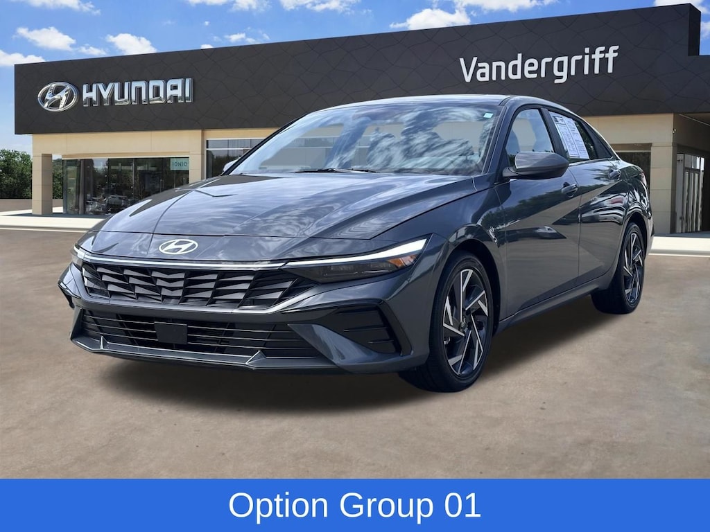 Used 2025 Hyundai Elantra SEL Convenience Sedan