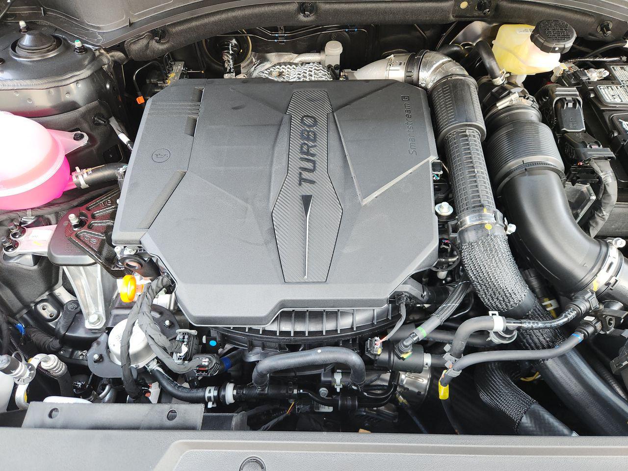 New 2027 Phantom Black Hyundai SE FWD image 30