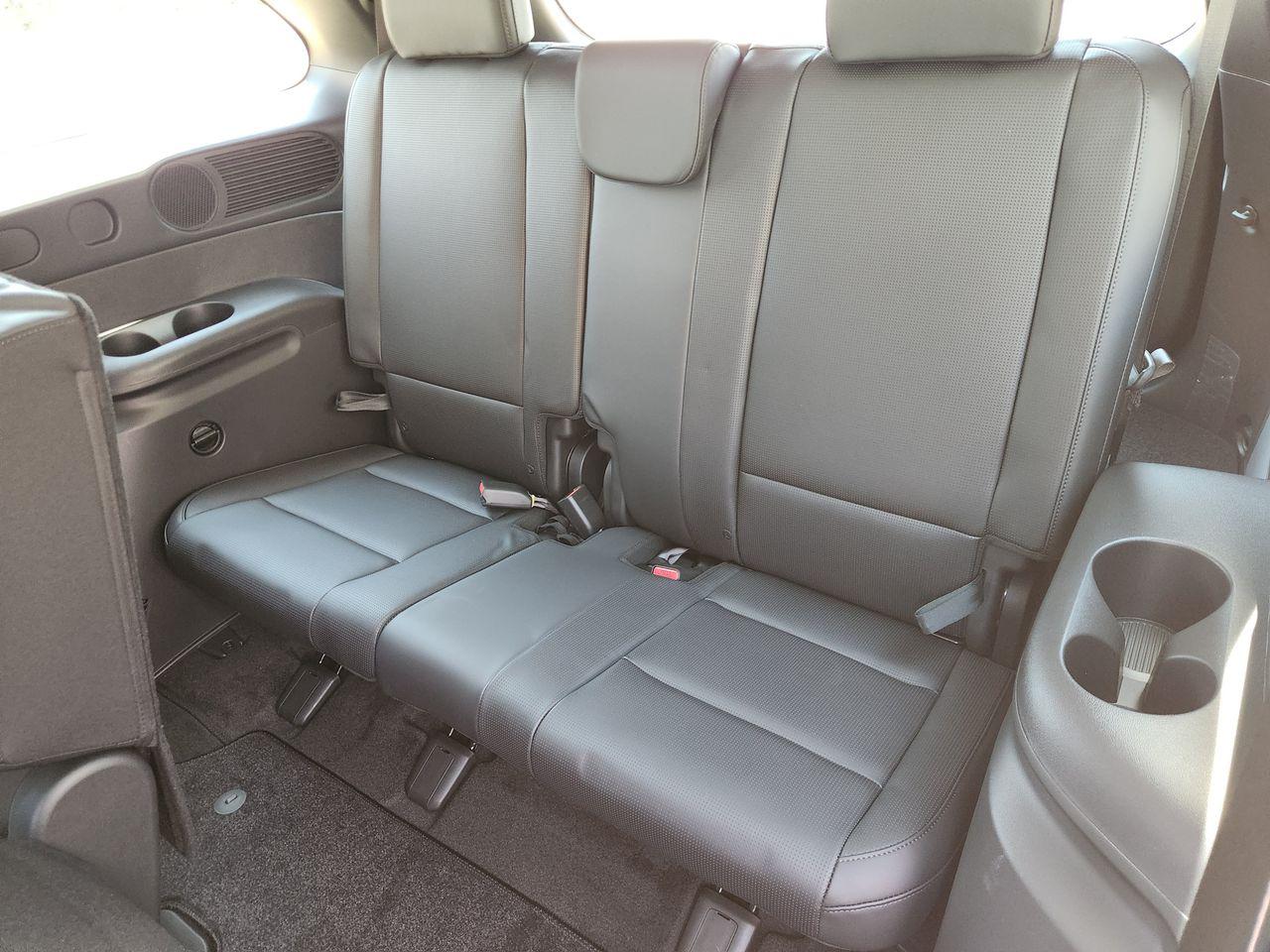 New 2027 Abyss Black Pearl Hyundai SEL Premium 8P image 31