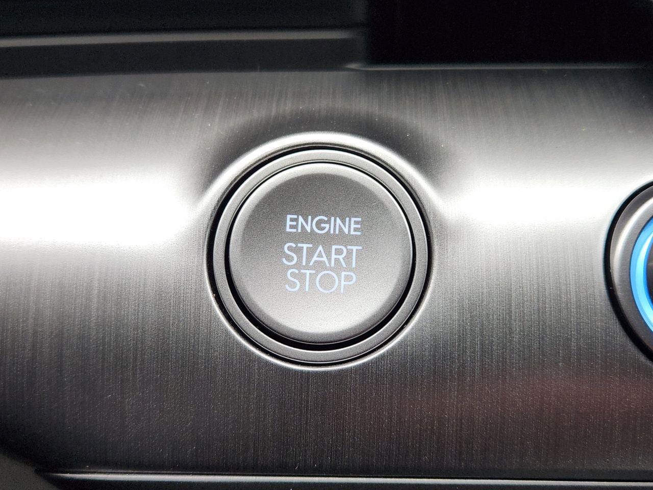 New 2026 Atlas White Hyundai SEL Sport FWD image 16