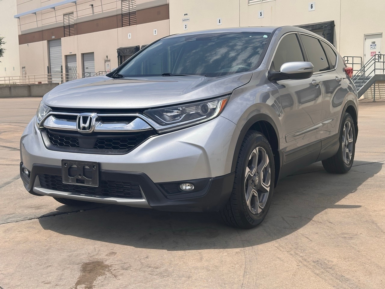 Used 2018 Honda CR-V EX with VIN 7FARW1H55JE025981 for sale in Arlington, TX