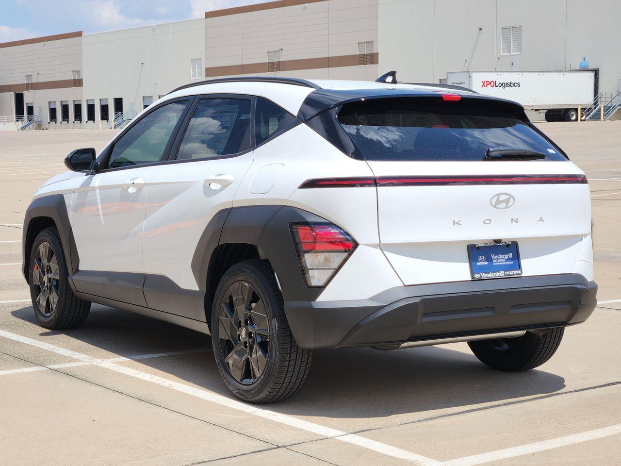 New 2027 Atlas White Hyundai SEL Sport FWD image 3