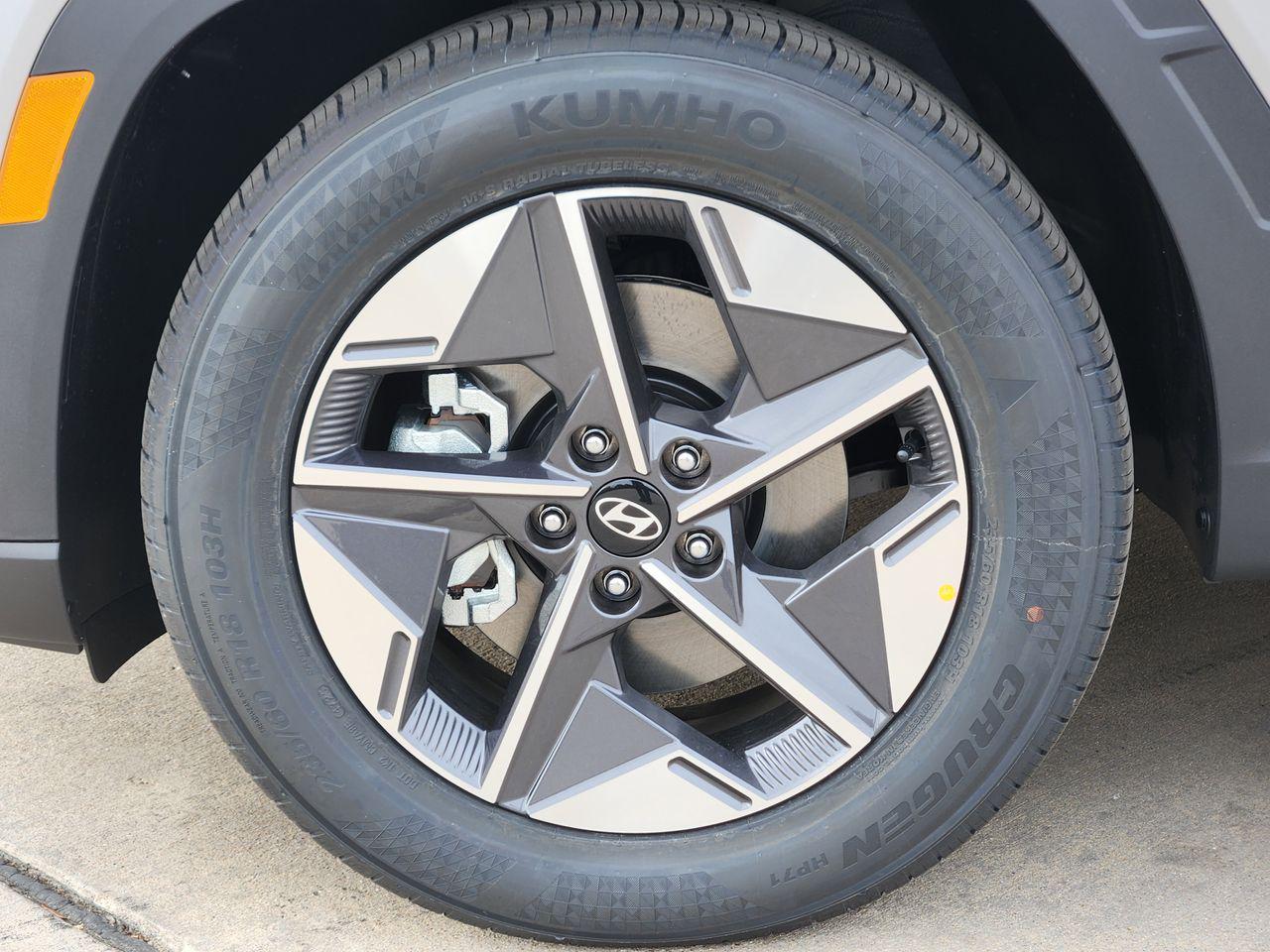 New 2026 R2T Silver Hyundai SEL FWD image 7