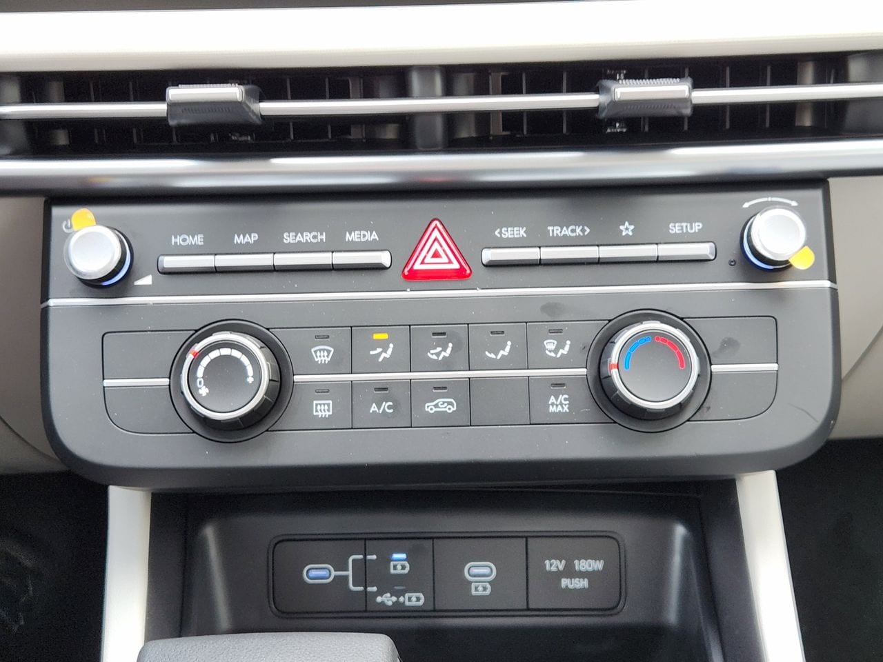 New 2026 W6H White Hyundai SE FWD image 15