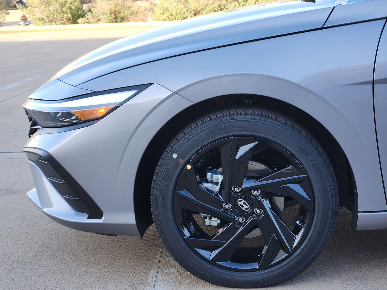 New 2026 Gray Hyundai SEL Sport image 5