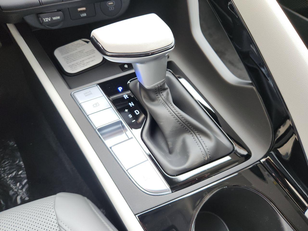 New 2026 W6H White Hyundai Limited image 19