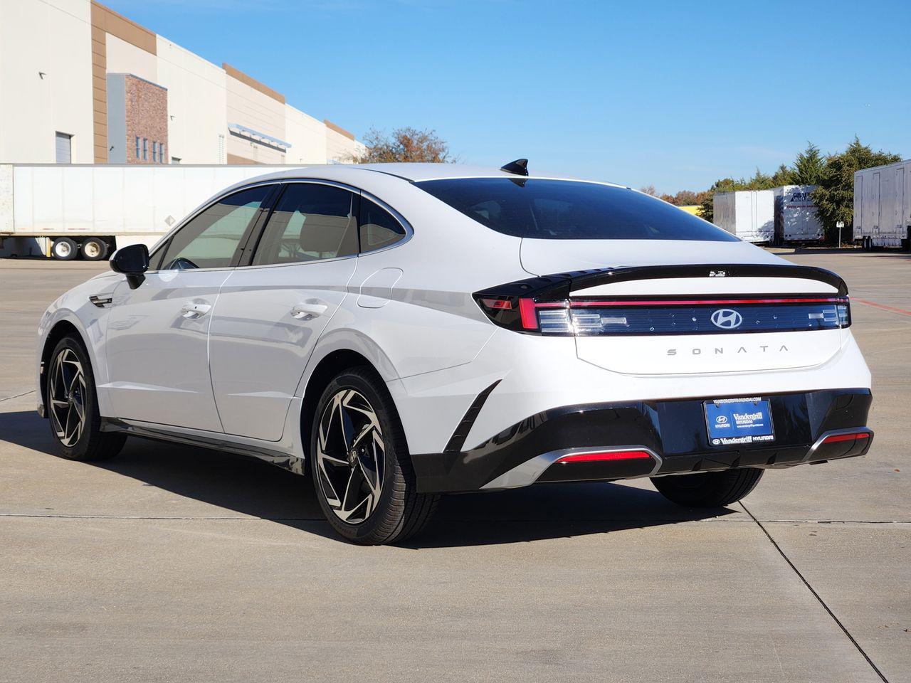 New 2026 W6H White Hyundai SEL Sport image 3