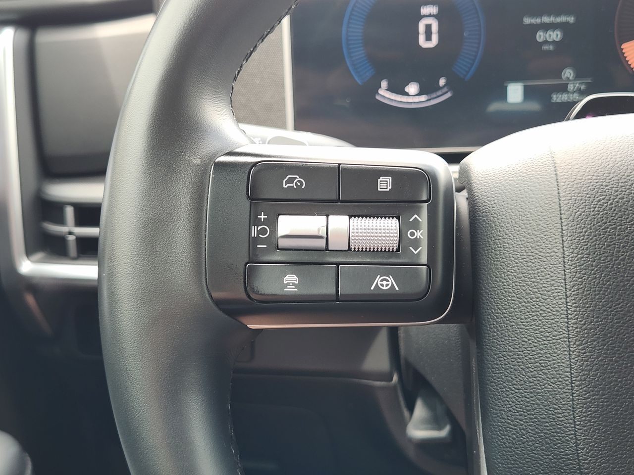 2025 Hyundai Santa Fe SEL - Photo 25