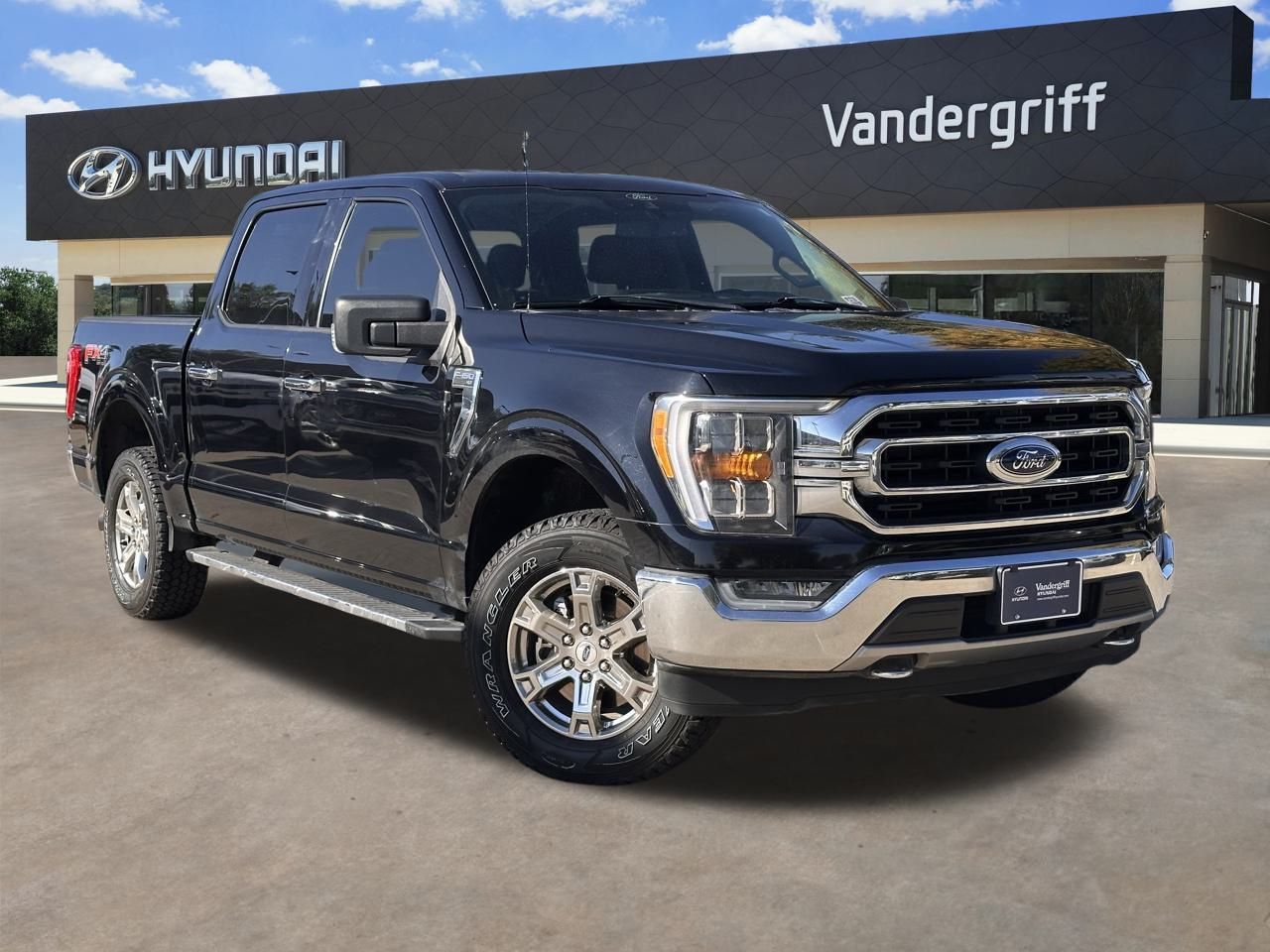 2021 Ford F-150 XLT's photo