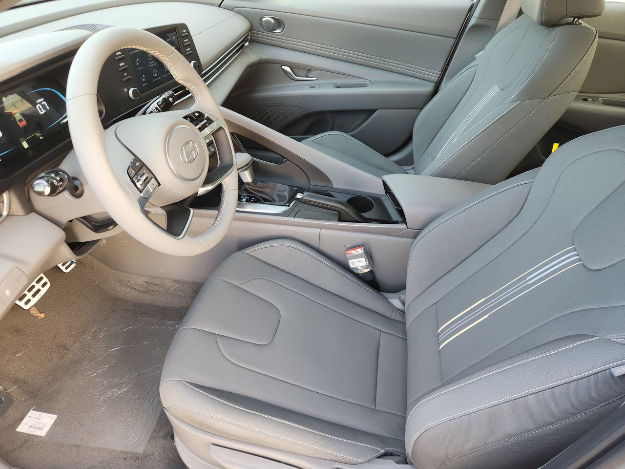 New 2026 W6H White Hyundai SEL Sport image 9