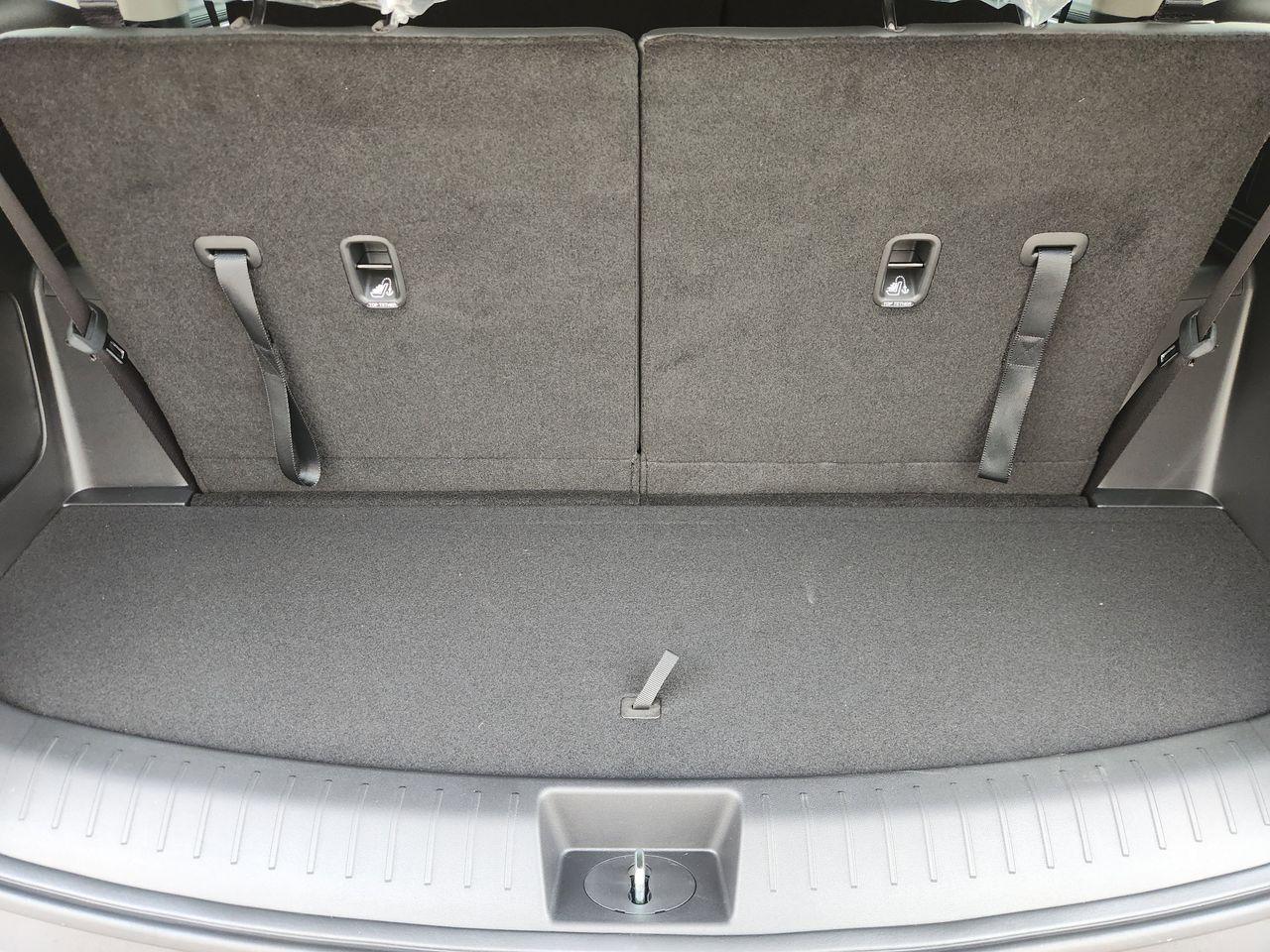 New 2026 R2T Silver Hyundai SEL image 32