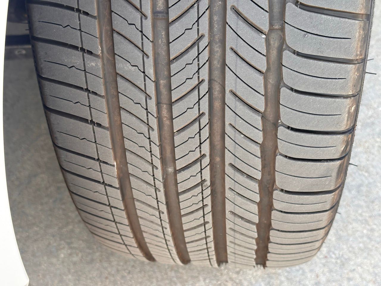 Used 2026 Alta White Genesis 3.5T e-SC image 5