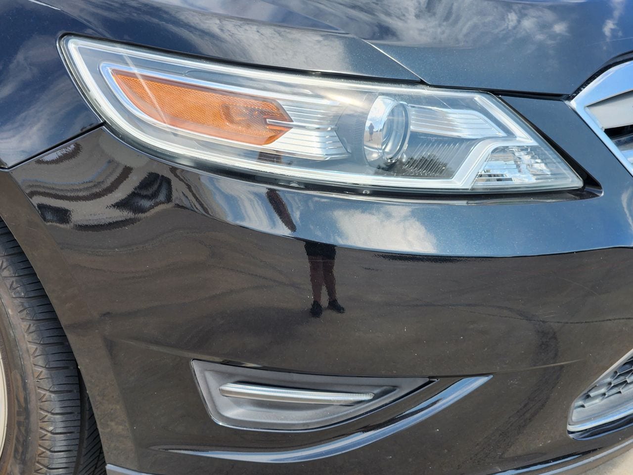 Used 2010 Tuxedo Black Ford Limited image 5