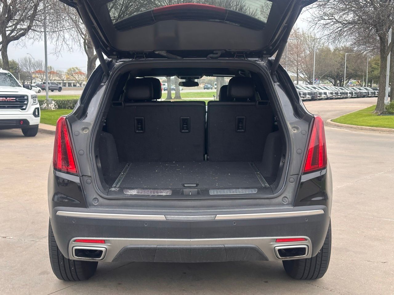 Used 2023 Stellar Black CADILLAC Premium Luxury image 16