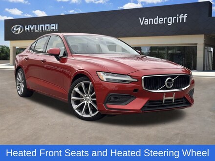 2019 Volvo S60 T5 Momentum Sedan