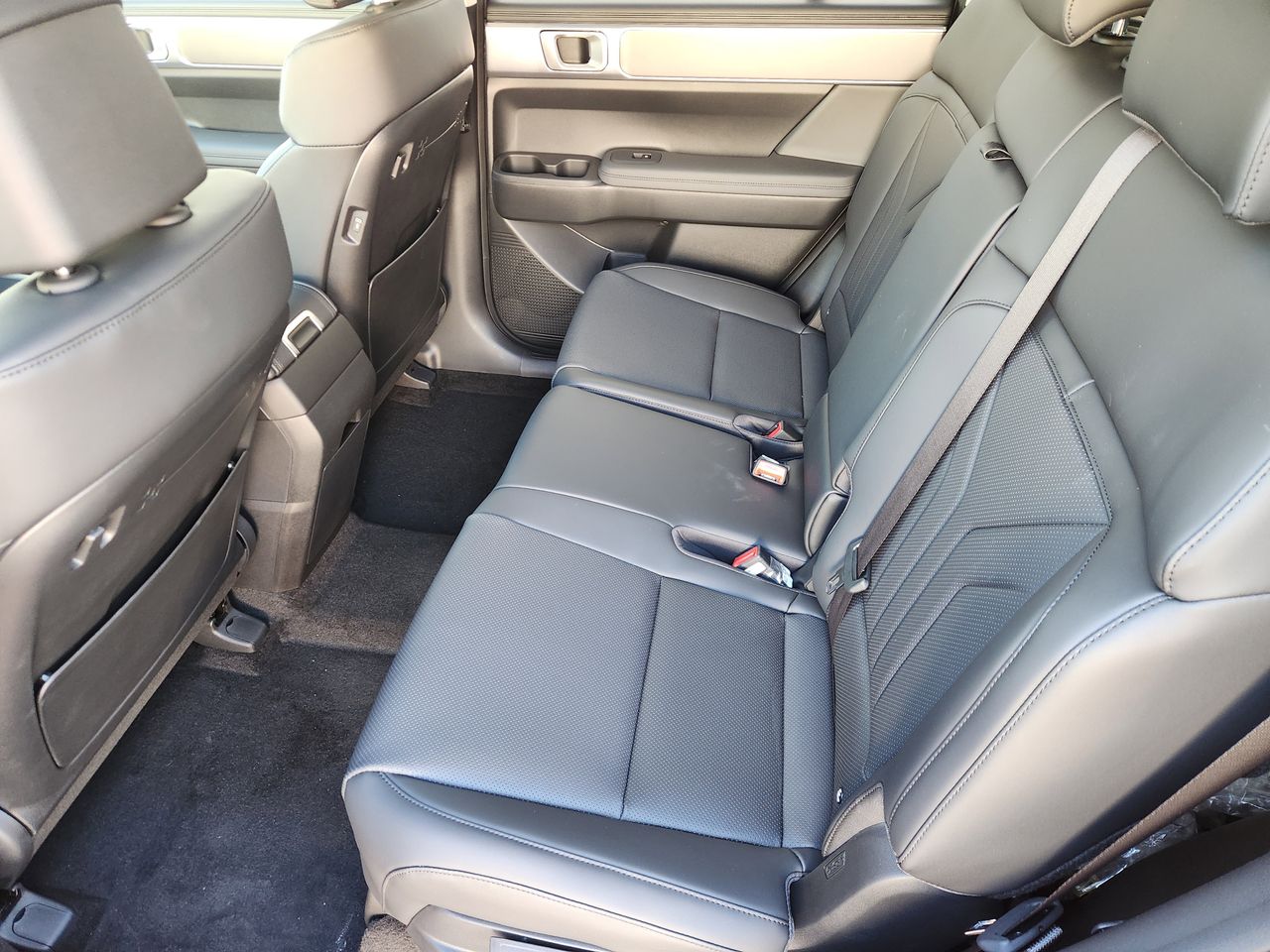 New 2026 R2P Red Hyundai SEL FWD image 28