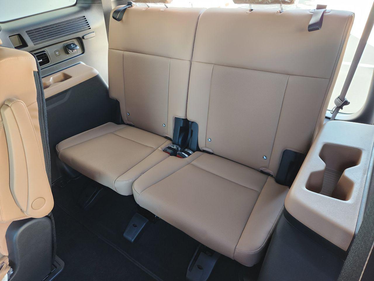 New 2026 WG2 Green Hyundai Calligraphy FWD image 30