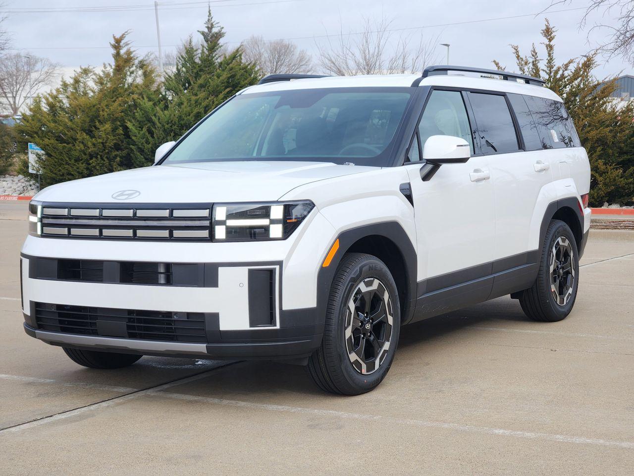 New 2026 W6H White Hyundai SEL FWD image 2