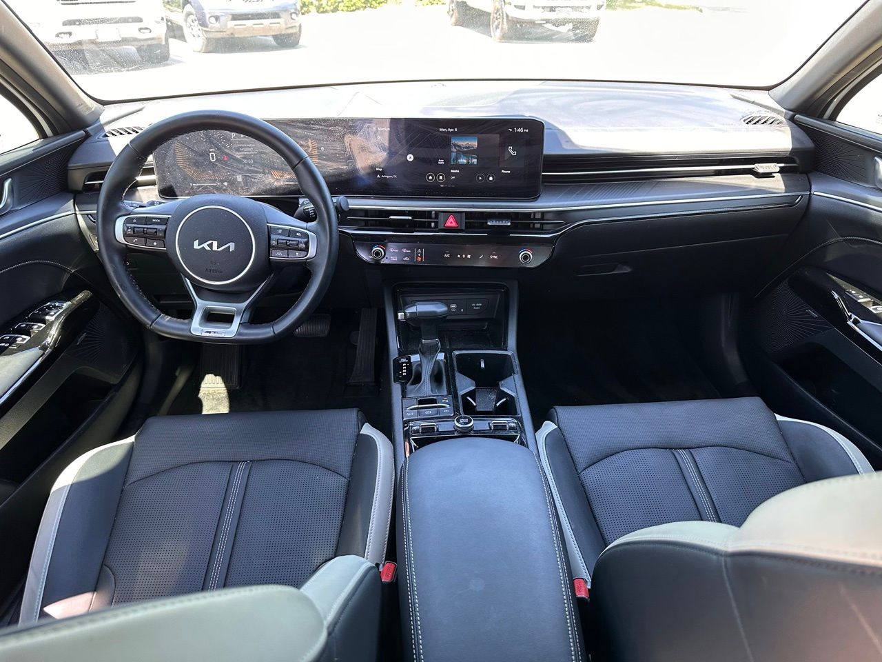 Used 2025 Snow White Pearl Kia GT-Line image 18