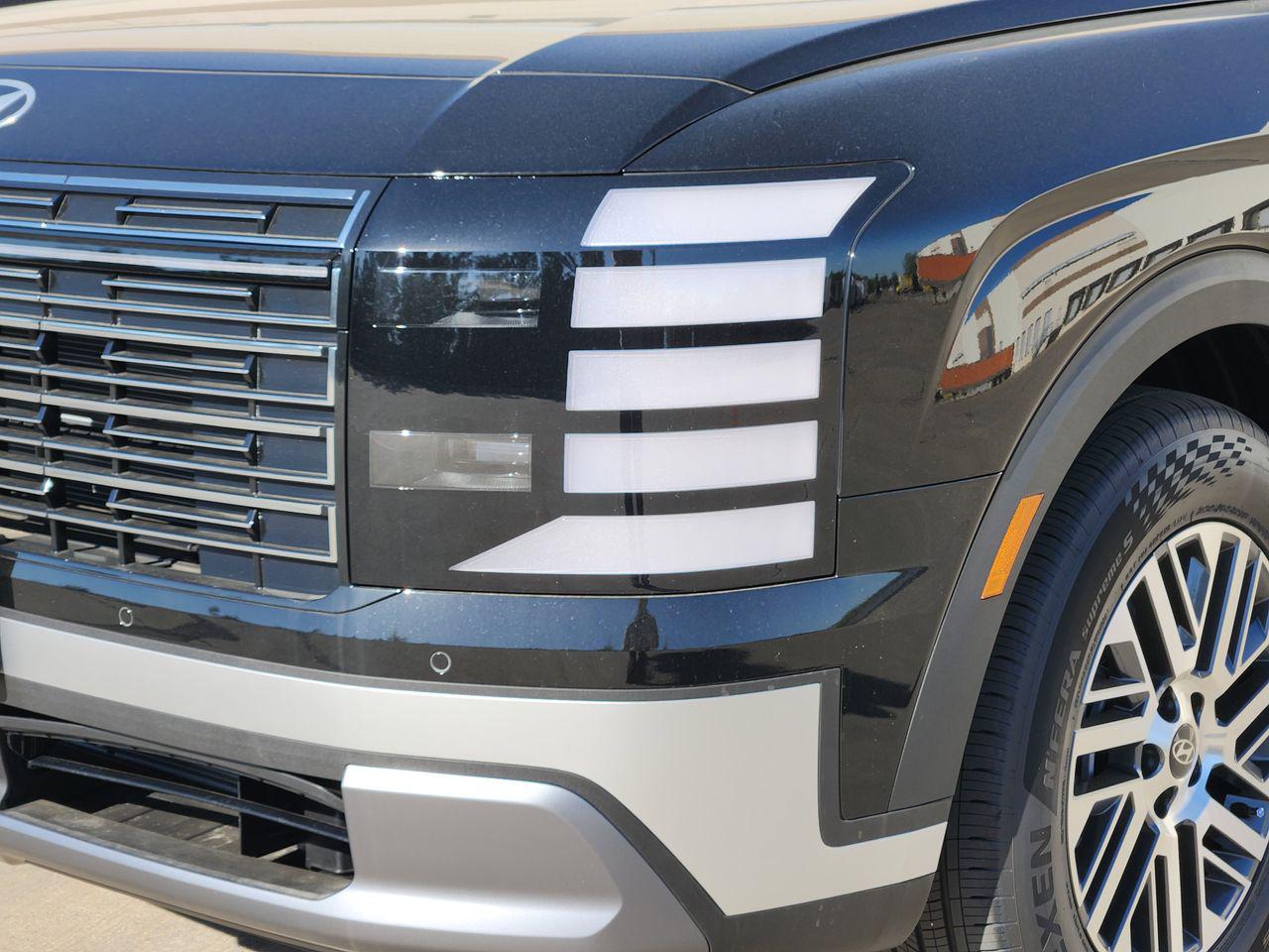 New 2026 A2B Black Hyundai SEL FWD image 6