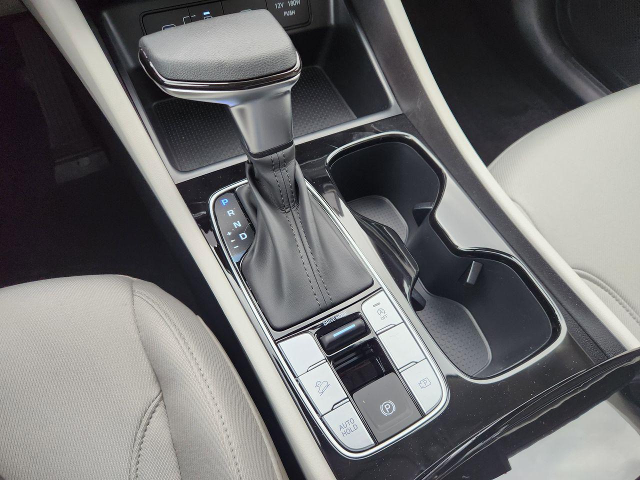 New 2026 WG2 Green Hyundai SEL FWD image 17