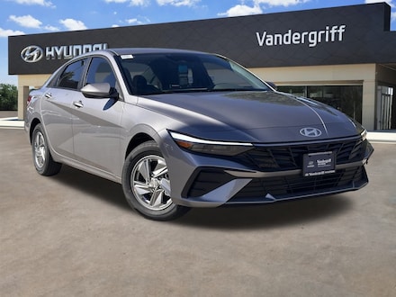 2026 Hyundai Elantra SE Sedan