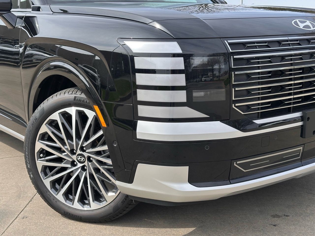 Certified Used 2026 Abyss Black Pearl Hyundai Calligraphy image 4