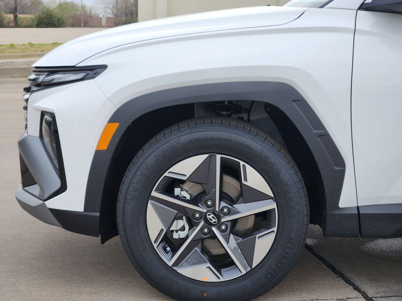 New 2026 W6H White Hyundai SEL FWD image 5