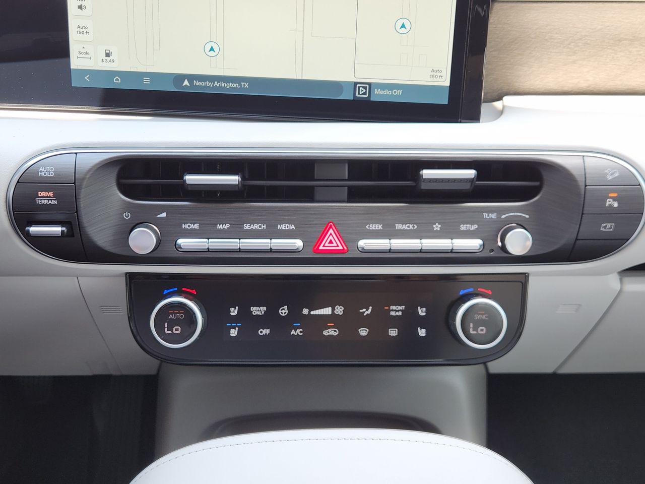 New 2027 Shimmering Silver Hyundai SEL Premium 7P image 16