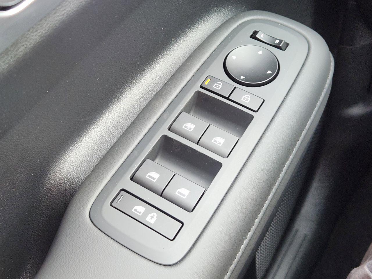 New 2026 W6H White Hyundai SEL FWD image 20