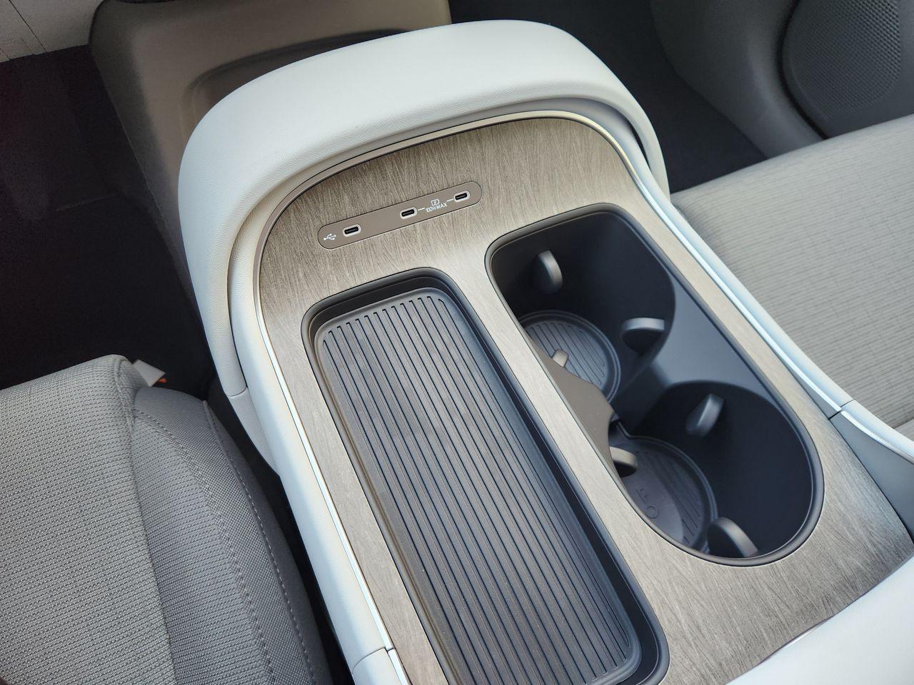 New 2027 Creamy White Pearl Hyundai SE FWD image 18