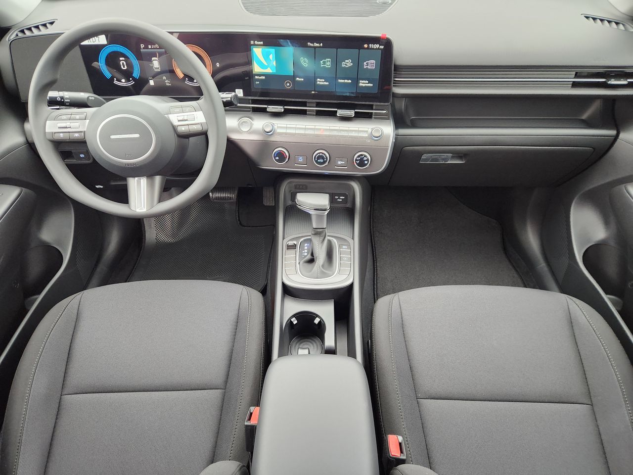 New 2026 SAW White Hyundai SE FWD image 24