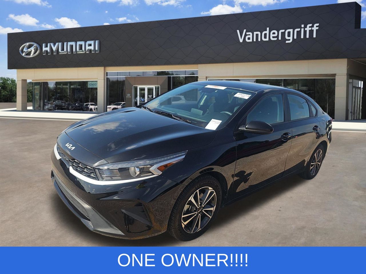 Aurora Black 2024 Kia Forte Sedan Front-Wheel Drive Continuously Variable Transmission