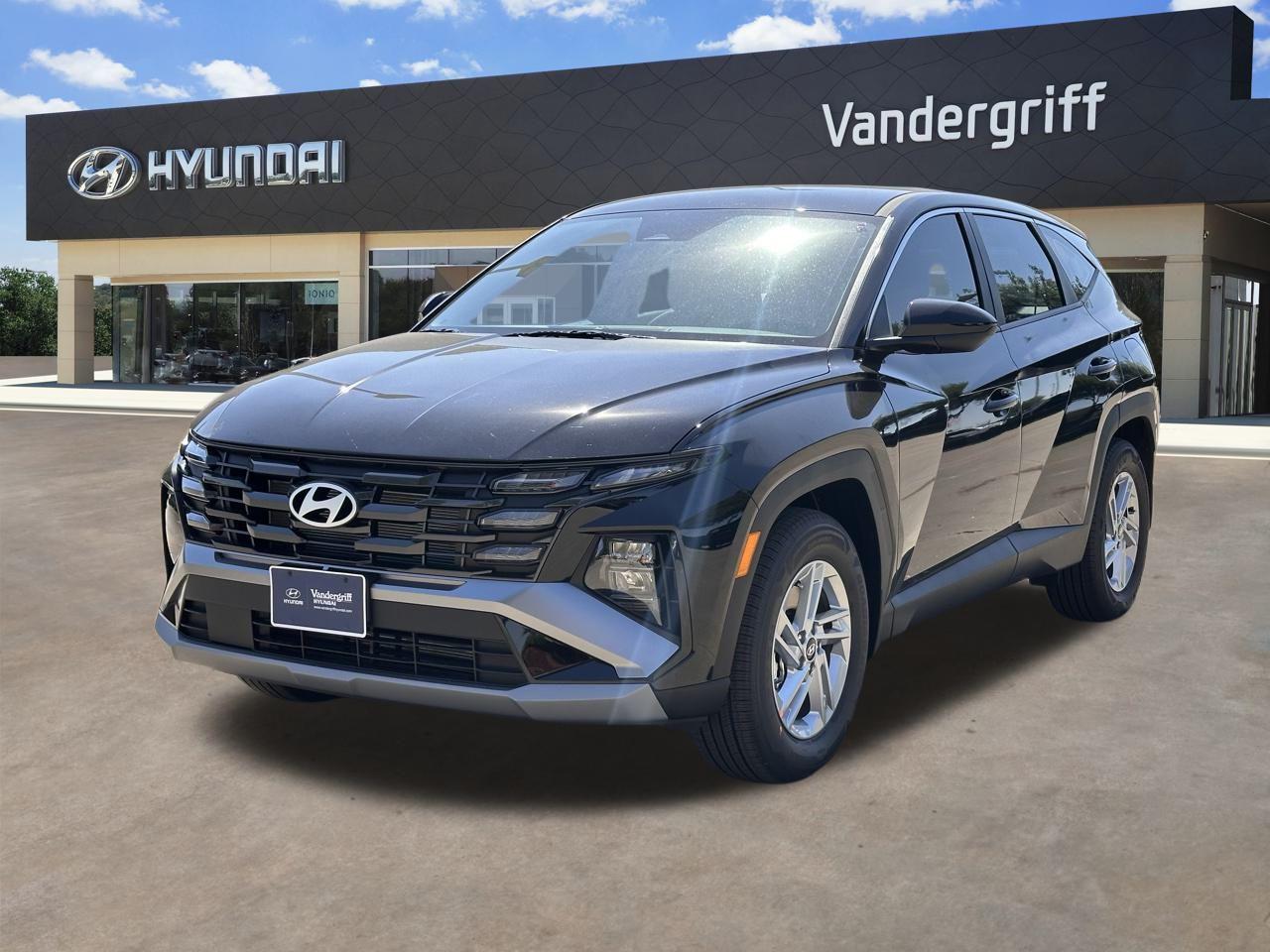 2026 Hyundai Tucson SE photo 2