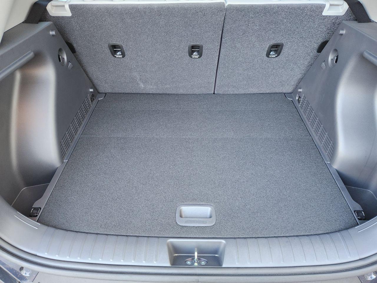 New 2026 TN6 Blue Hyundai SE FWD image 30