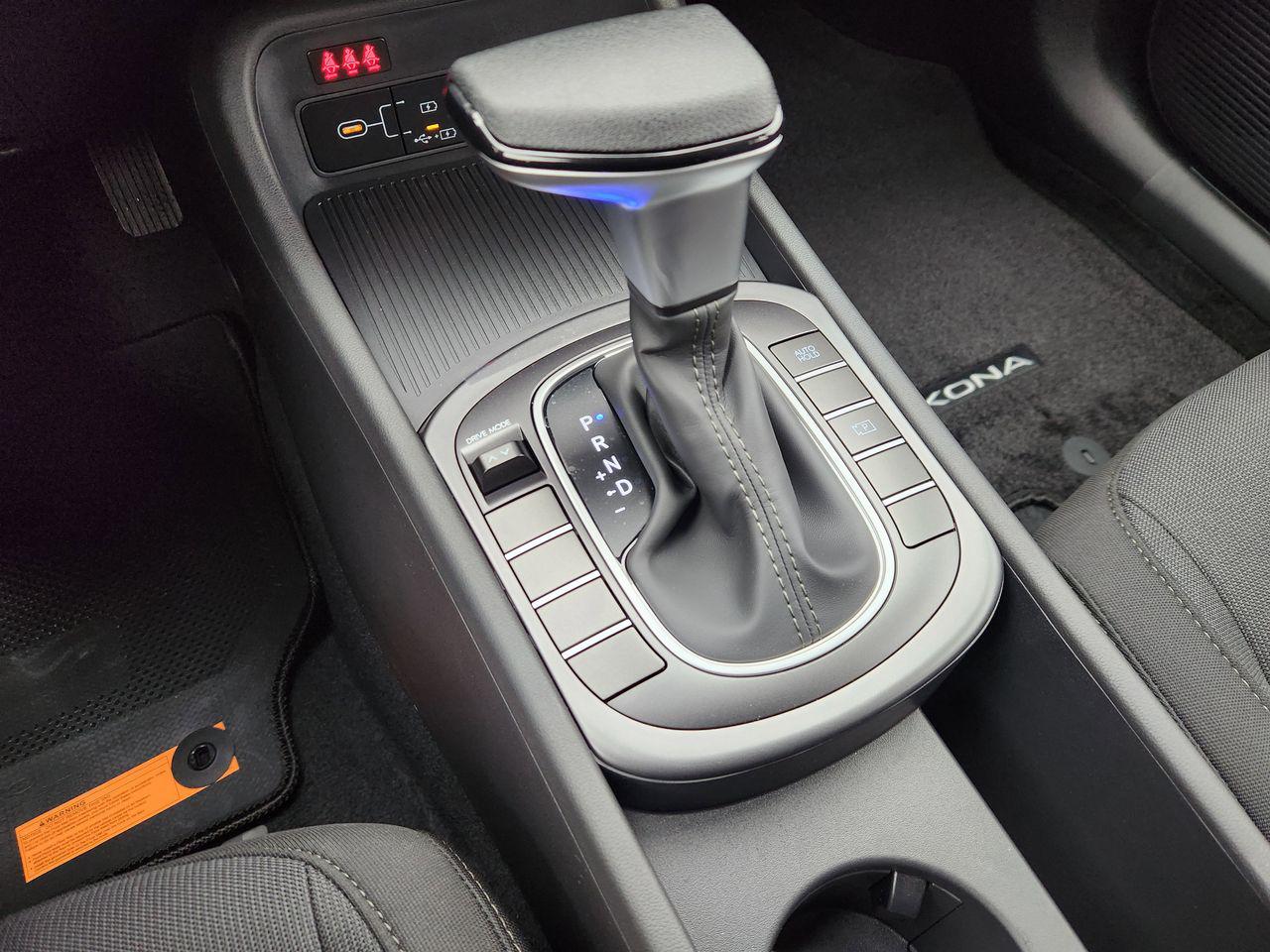 New 2026 Atlas White Hyundai SE FWD image 17