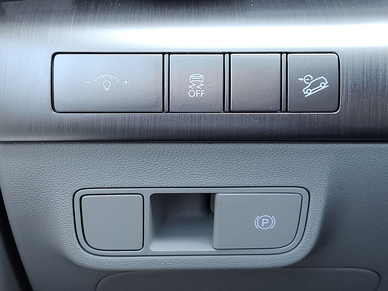 New 2026 R2P Red Hyundai SEL Sport FWD image 20