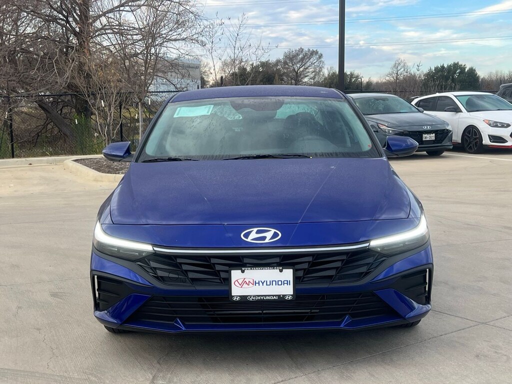 New 2026 Hyundai Elantra SE Sedan