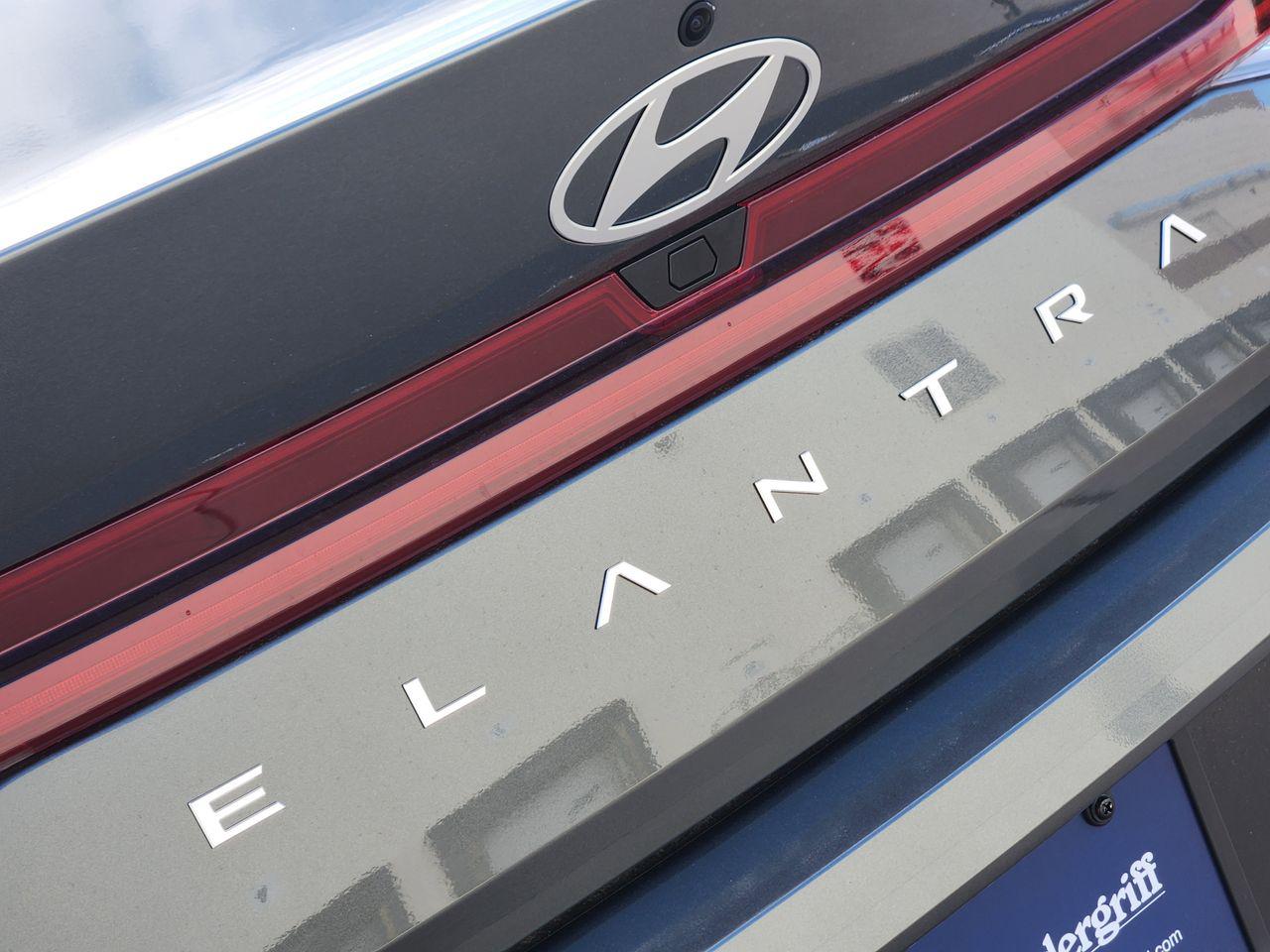 New 2026 Amazon Gray Hyundai Limited image 8
