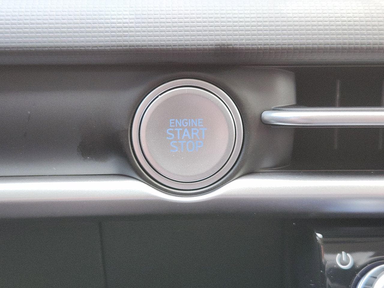 New 2026 Hampton Gray Hyundai SEL FWD image 16